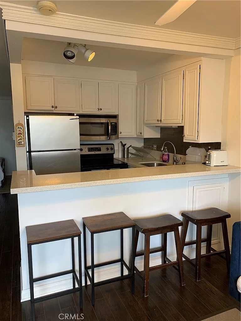 1 bed, 465 sqft, $2,800 — Photo 3