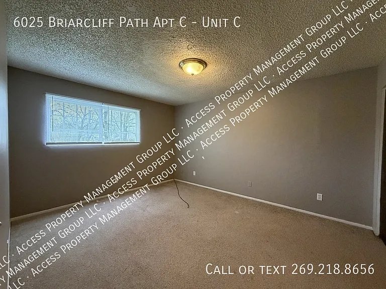 6025 Briarcliff Path #C — Photo 11