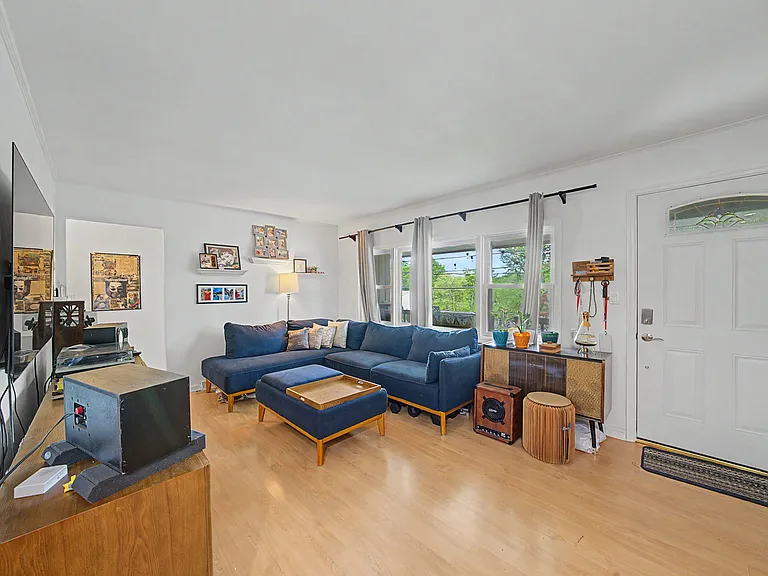 14 Valley View Dr — Photo 11