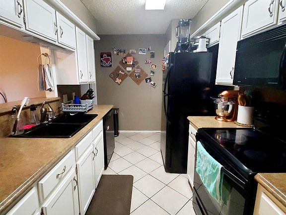 2nd image of 109 N Troy Ave APT A