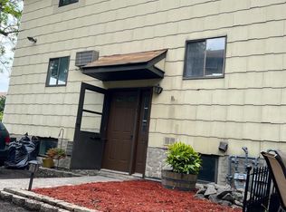 14 Davis Ct, Staten Island, NY 10310