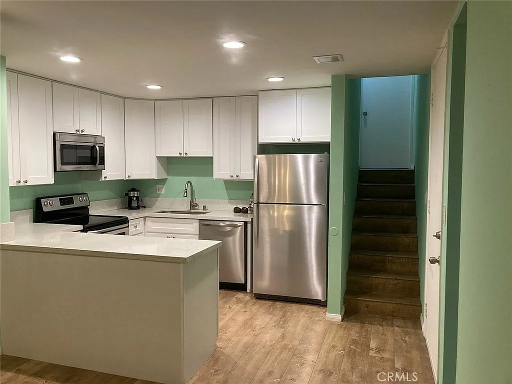 1 bed, 756 sqft, $1,850 — Photo 3