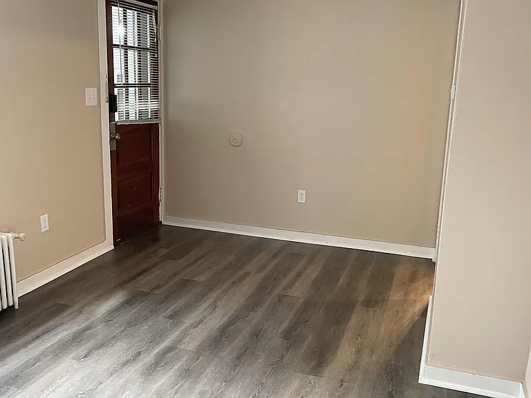 509 5th Ave — Photo 3