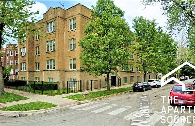 3910 W Argyle St #1A — Photo 9