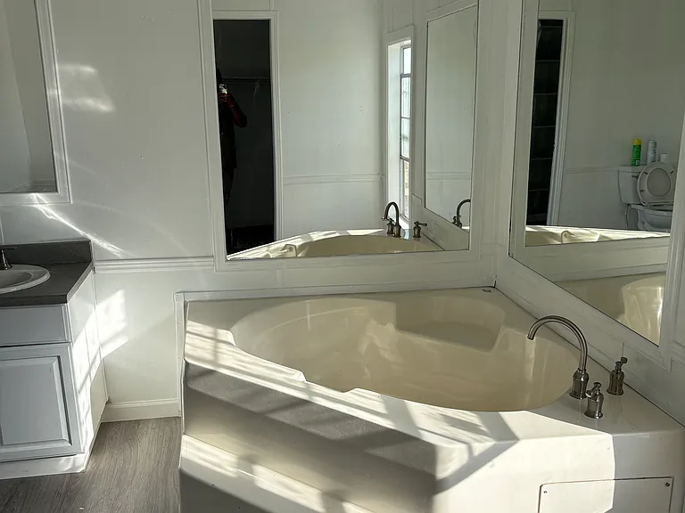 3957 FM 2331 — Photo 12