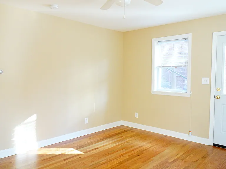 8520 Greenwood Ave — Photo 27