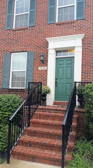 1st image of 9090 Beacon St #21/26