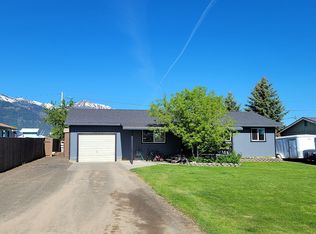 601 N East St, Joseph, OR 97846