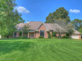 2070 Church Rd, Horn Lake, MS 38637