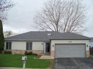 217 Roman Cir, Bolingbrook, IL 60440