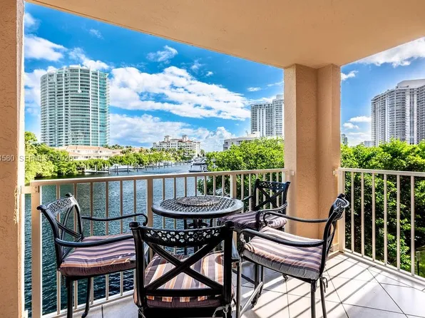 19999 E Country Club Dr, Aventura, FL
