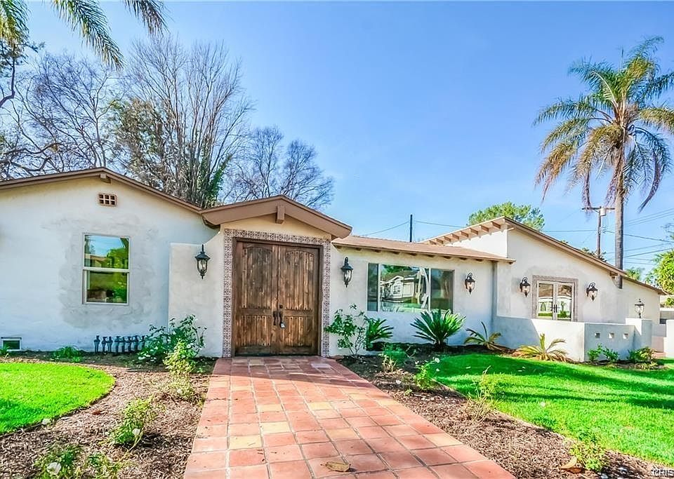 1st image of 4555 Mariota Ave