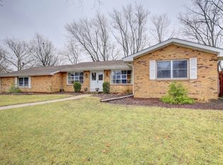 801 Ayrshire Dr, Champaign, IL 61820