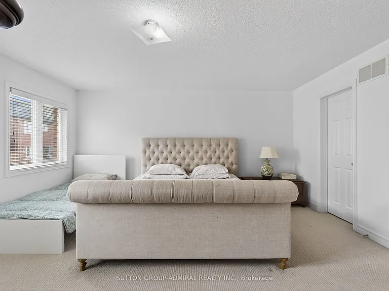 21 Asner Ave — Photo 14