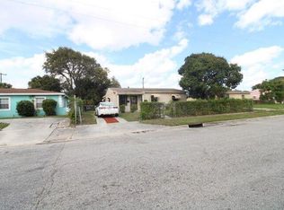 376 W 15th St, Riviera Beach, FL 33404
