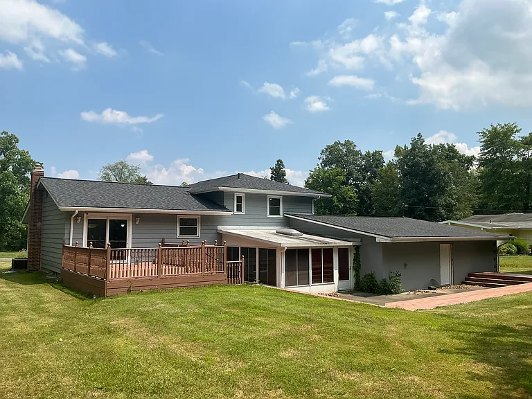 3732 Maplecrest Ave — Photo 12