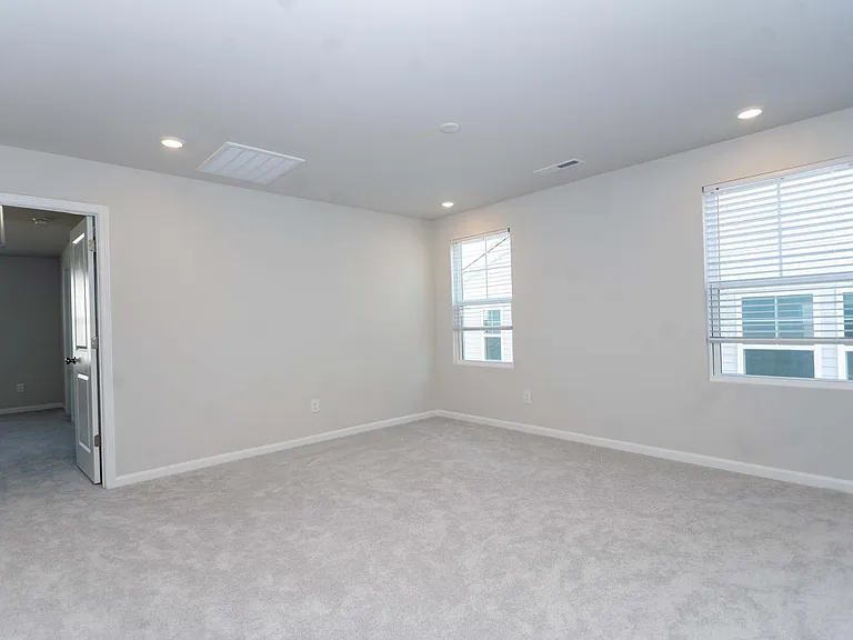 710 Spoonbill Trl — Photo 24
