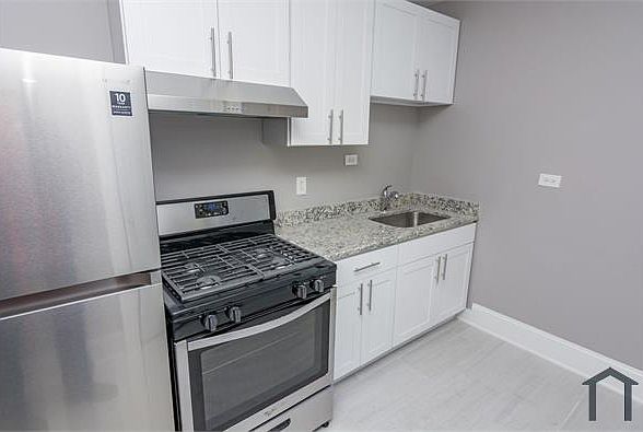 1st image of 8211 S Ellis Ave APT 3E