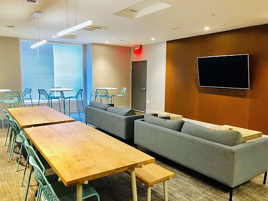 Rented by Compass | media 50