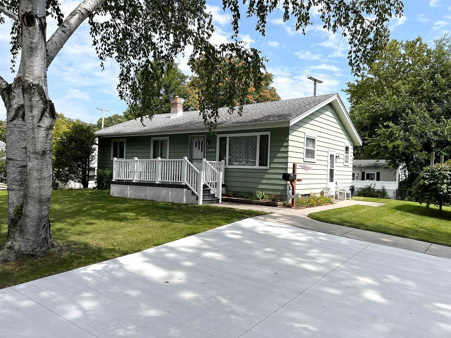 3132 Armour St photo 1