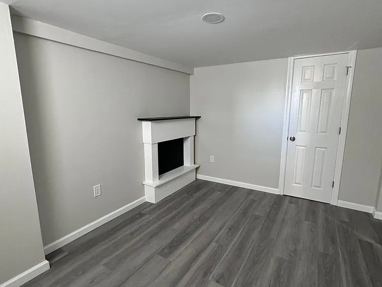 1520 Pembroke St — Photo 18
