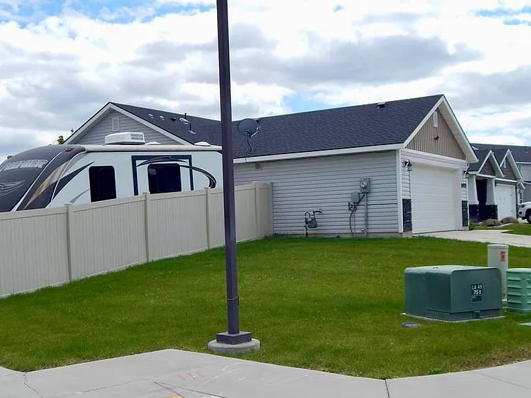 16928 Loggia Ave — Photo 2