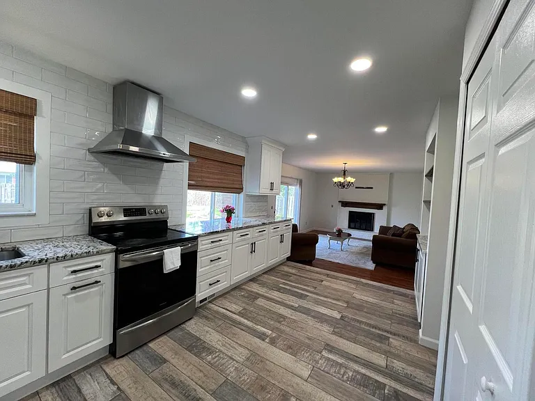 4033 Ramblewood Dr — Photo 13