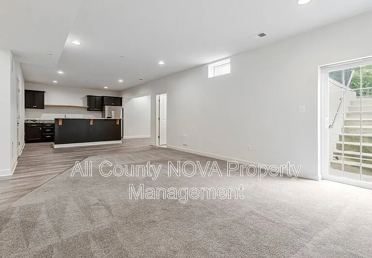 11010 N Riding Rd — Photo 69