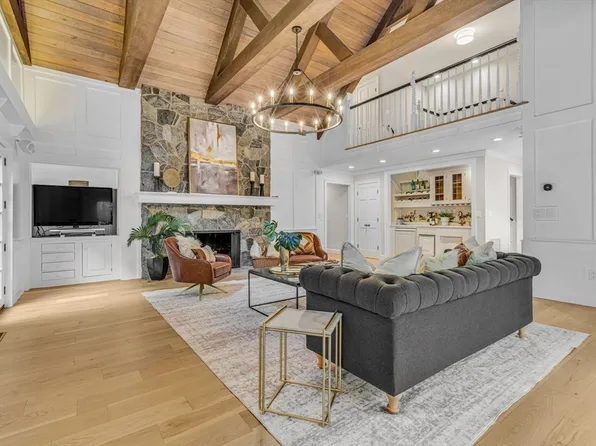 1437 Three Monument St, Concord, MA 01742
