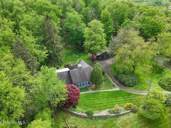 297 Private Dr, Montrose, PA 18801
