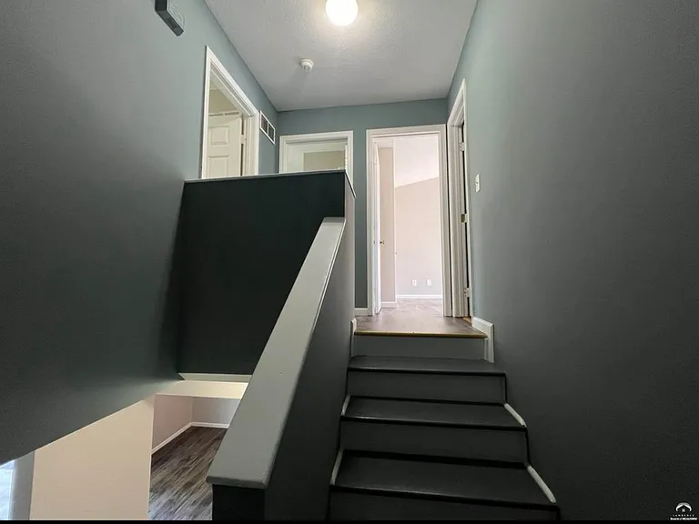 2529 Morningside Dr — Photo 10