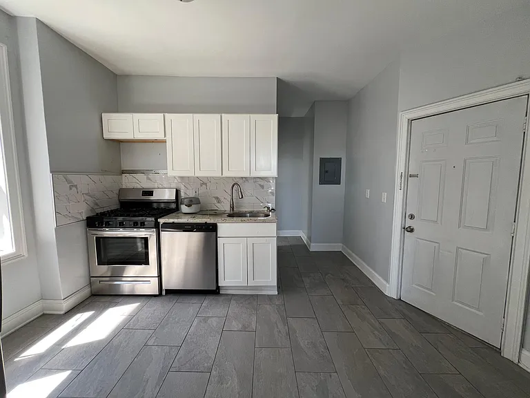462 John F Kennedy Blvd #26E — Photo 2