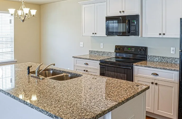 Joiner Crossing Apartments — Photo 11