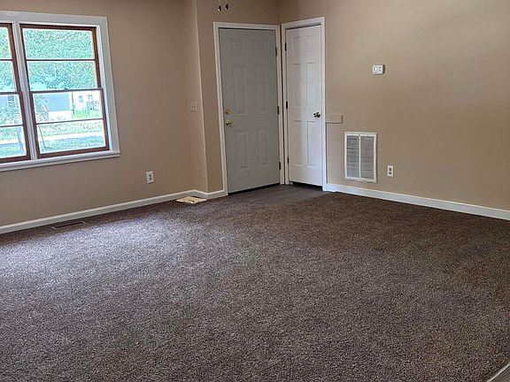 5th image of 3124 Pine Plain Rd