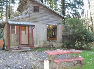 32556 Highland Rd, Rainier, OR 97048