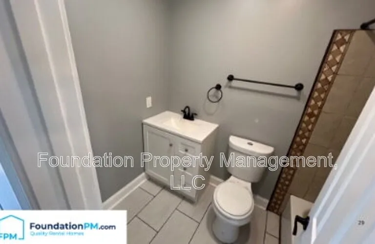 4347 Melwood St — Photo 15
