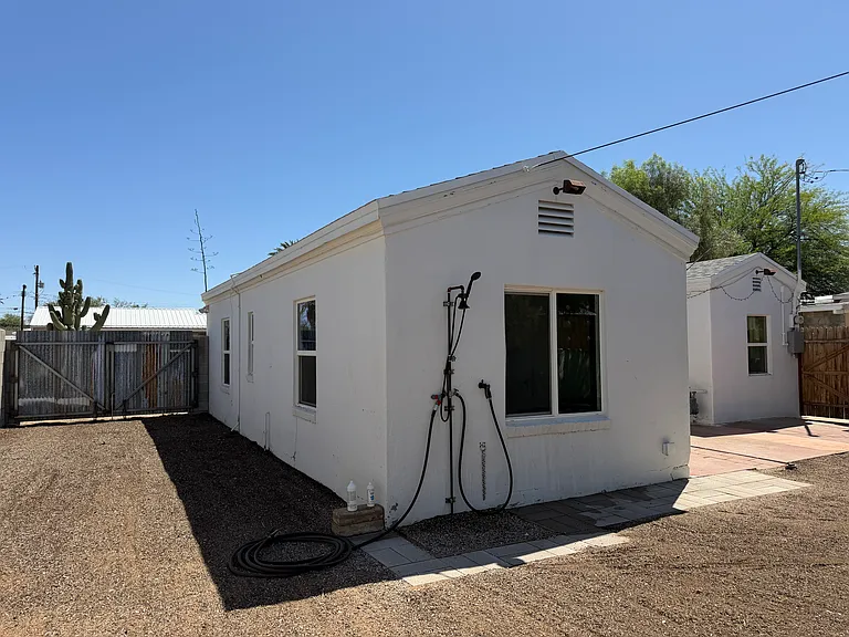 3981 E Desmond Ln — Photo 6