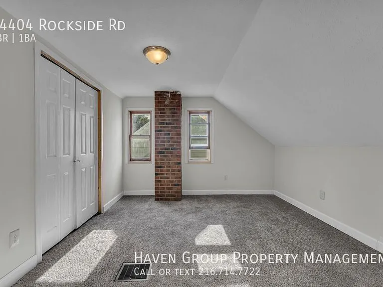 14404 Rockside Rd — Photo 15
