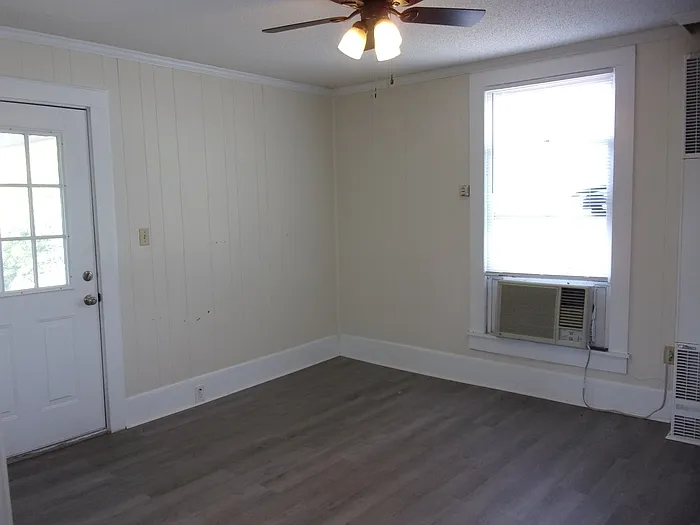 401 Charlotte Ave #D — Photo 3