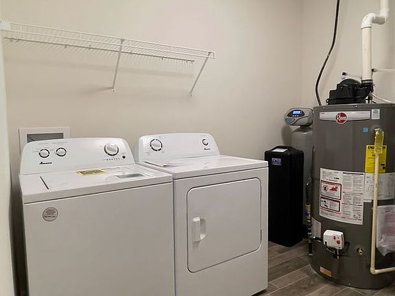 4th image of 4741 Gawain Dr