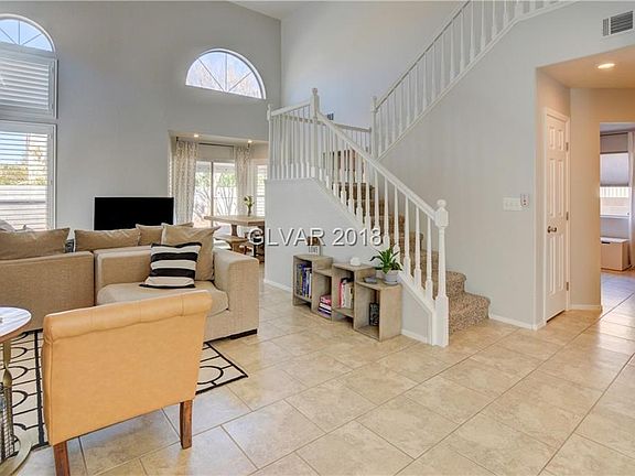 4th image of 8204 Lake Isle Ct