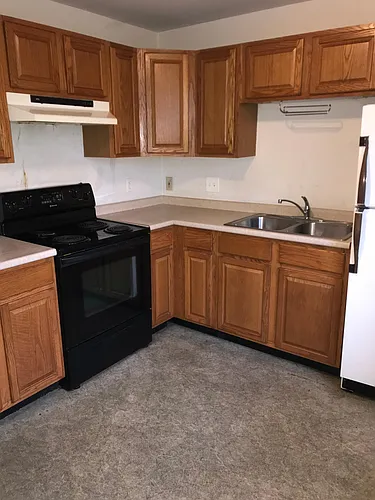 319 Exchange Ave #8 Photo 1
