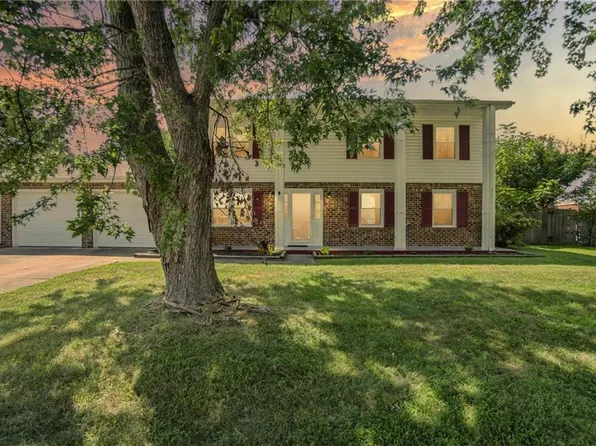 945 Earl Of Essex Arch, Virginia Beach, VA 23454