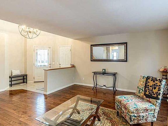 5th image of 8389 W Saddleridge Dr NE