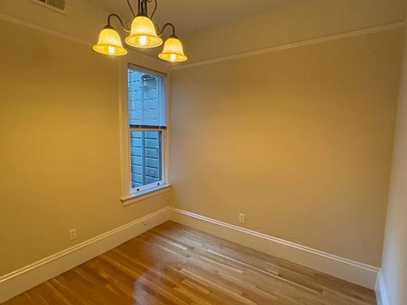 2nd image of 644-678 Lyon St #672