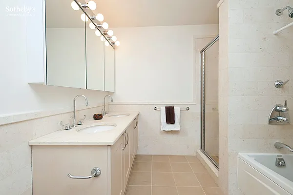 Rented by Sotheby's International Realty | media 10