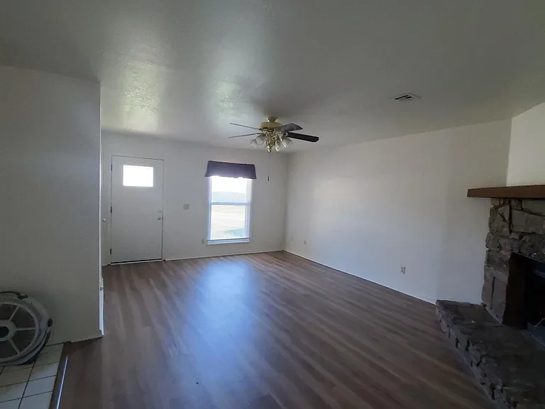 1024 N Oak Ct — Photo 12
