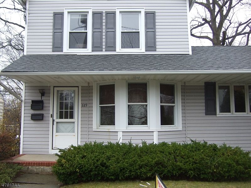 1st image of 689 North Ave #2