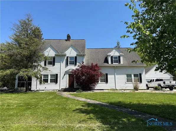 940 N Main St, Fostoria, OH 44830