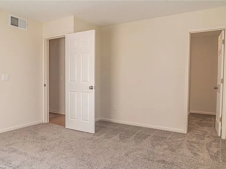 345 Westgrove Ct — Photo 6